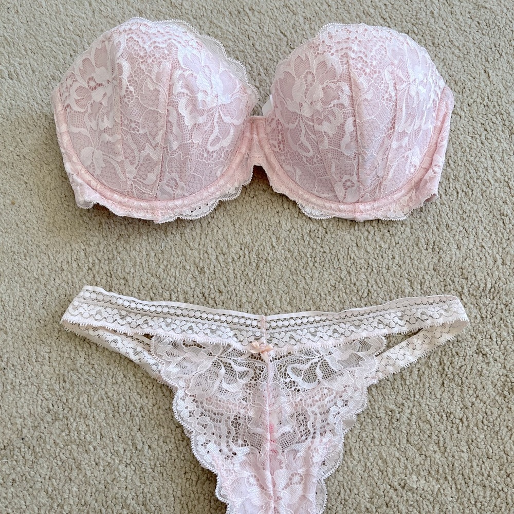 LIKE NEW Victoria’s Secret Pink collection lace strapless bra set 34-D / M